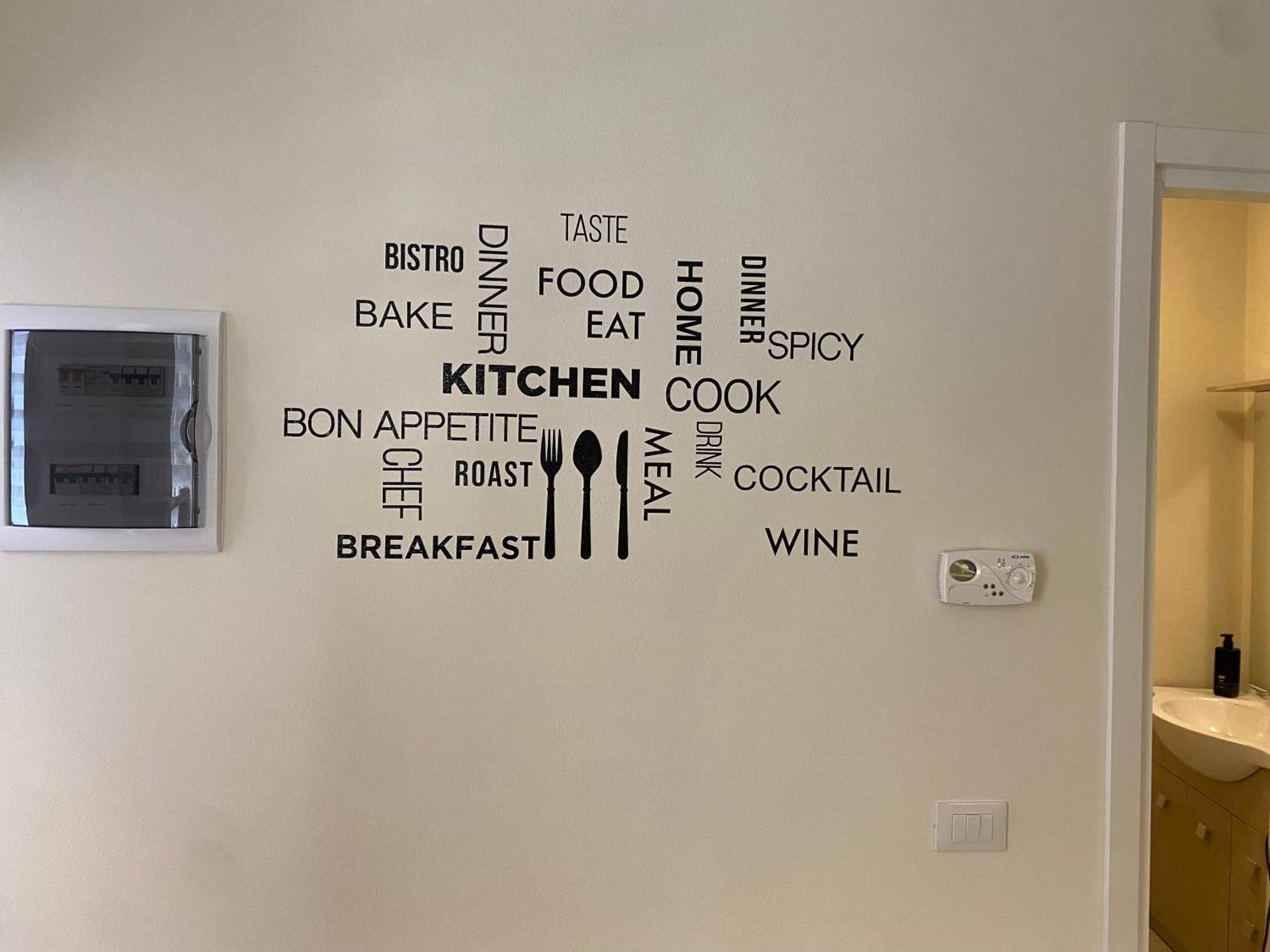 Appartamento Anna - Comfort E Stile In Centro Storico Imola Exteriör bild