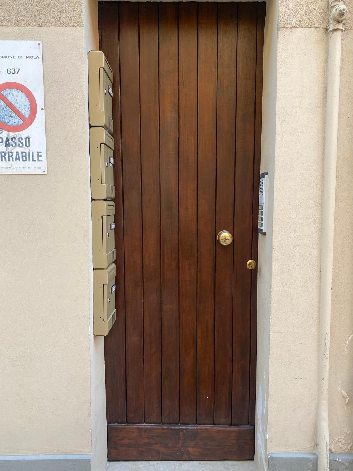 Appartamento Anna - Comfort E Stile In Centro Storico Imola Exteriör bild