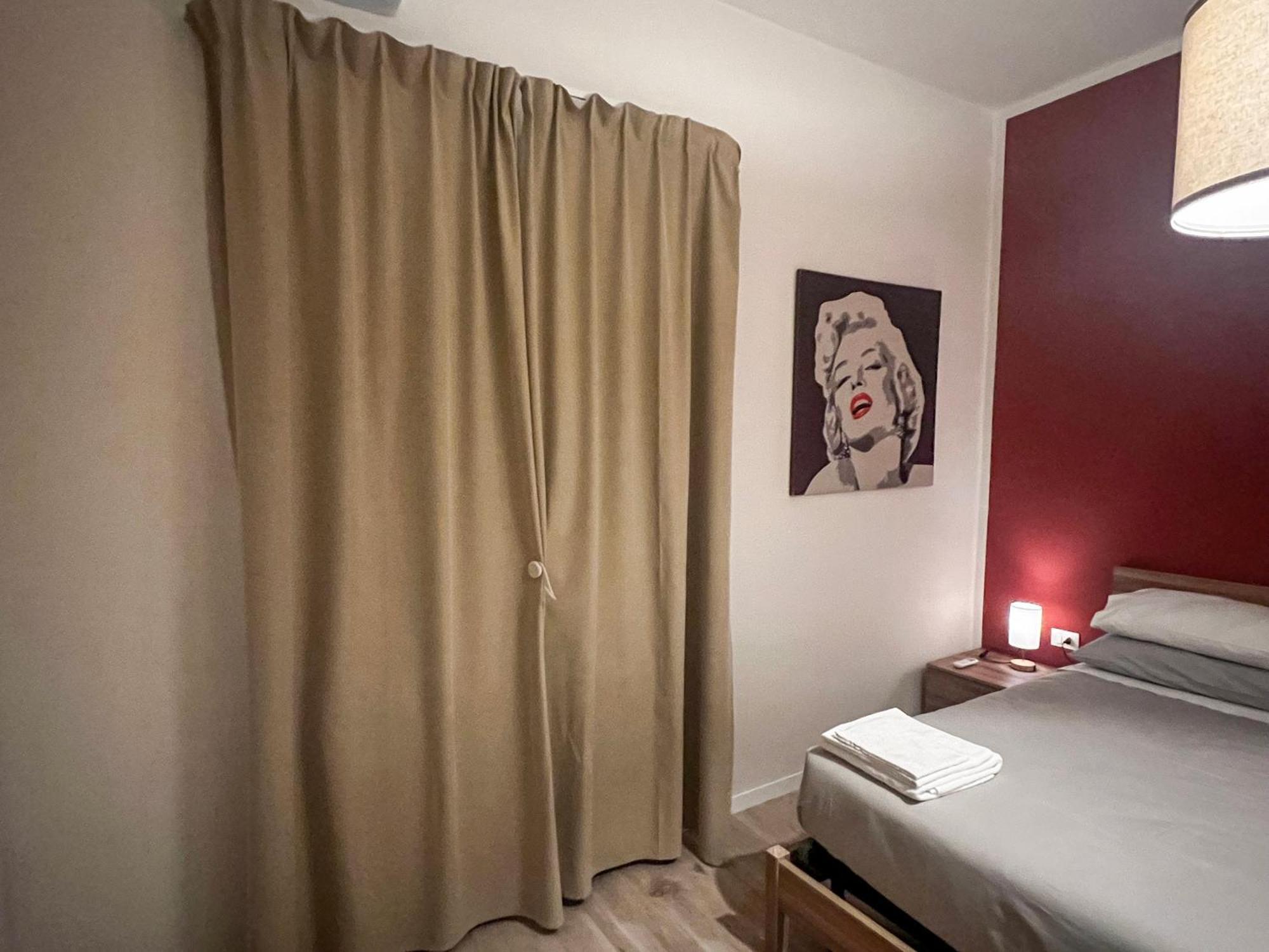 Appartamento Anna - Comfort E Stile In Centro Storico Imola Exteriör bild